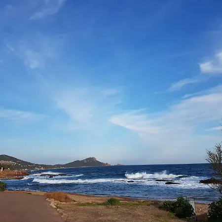 - Bord De Boulouris-sur-Mer